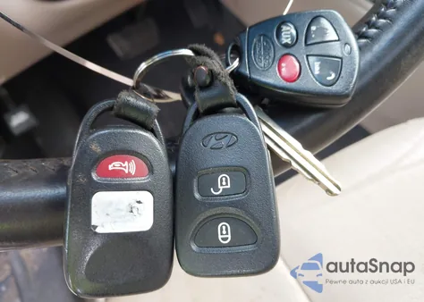 2011 Hyundai Santa Fe Limited V6 from USA, damaged, VIN 5XYZKDAG5BG072801